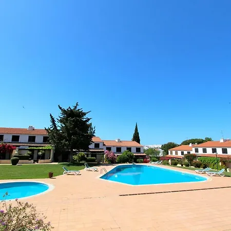 Vilar Do Jardim 59 - Clever Details *